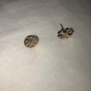 SINGLE Gold Tory Burch Earring